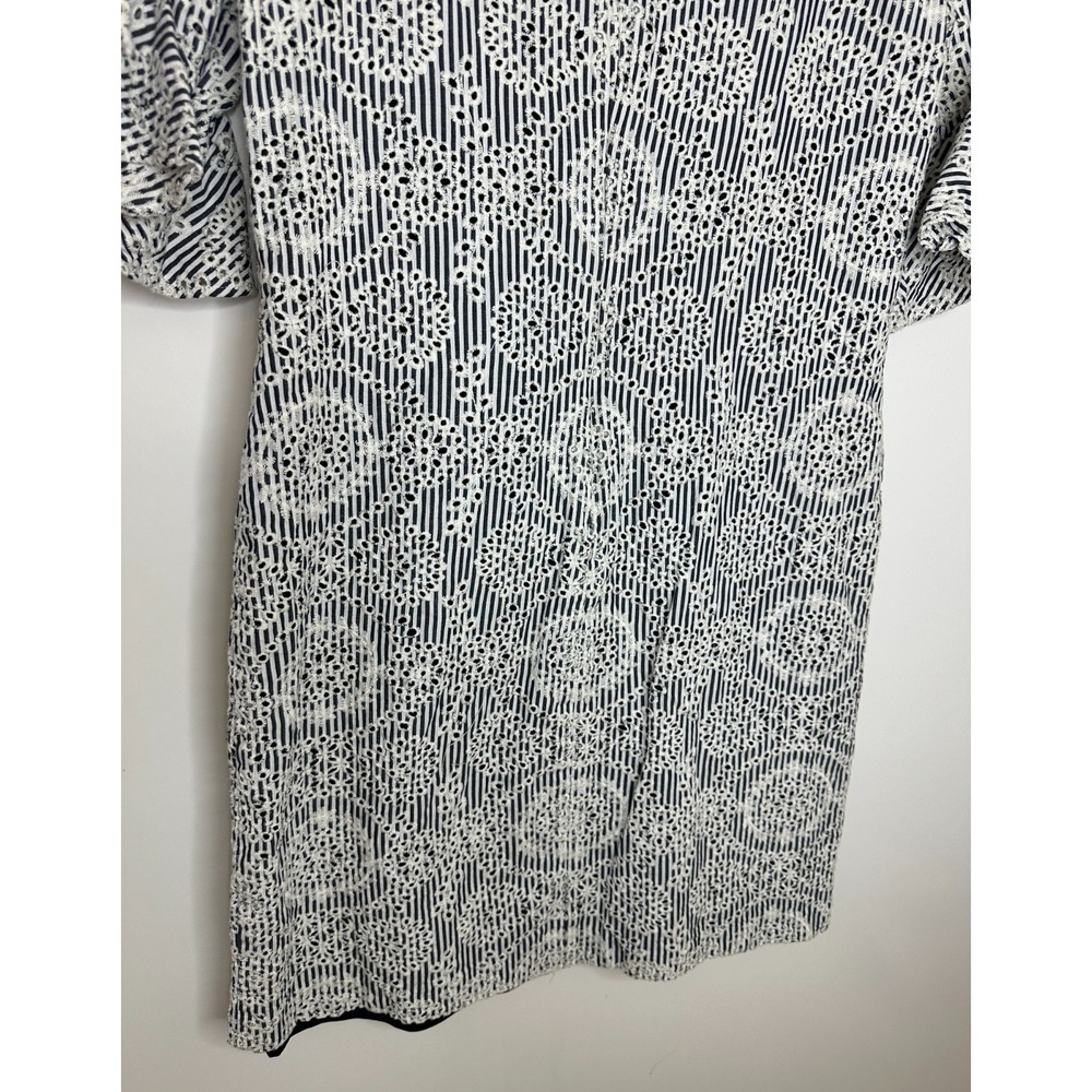 Lauren Ralph Lauren Embroidered Cotton Eyelet Bell Sleeve Sheath Dress Size 4 - Picture 11 of 14